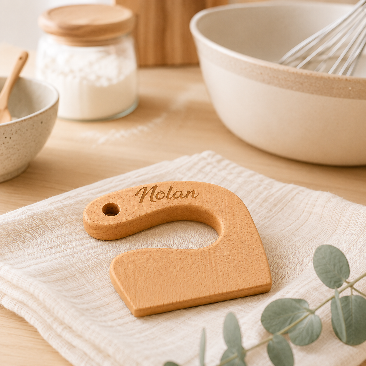 Couteau Montessori enfant personnalisé en bois – prénom gravé