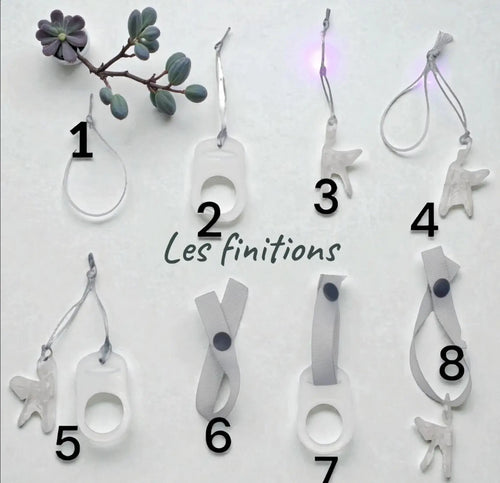 Attache tétine arc en ciel silicone