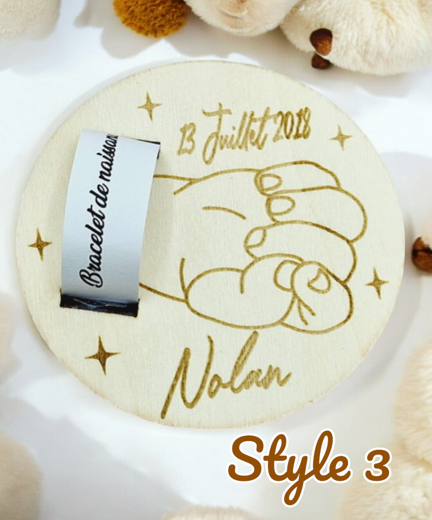 Support bracelet de naissance en bois