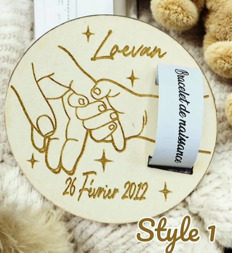 Support bracelet de naissance en bois
