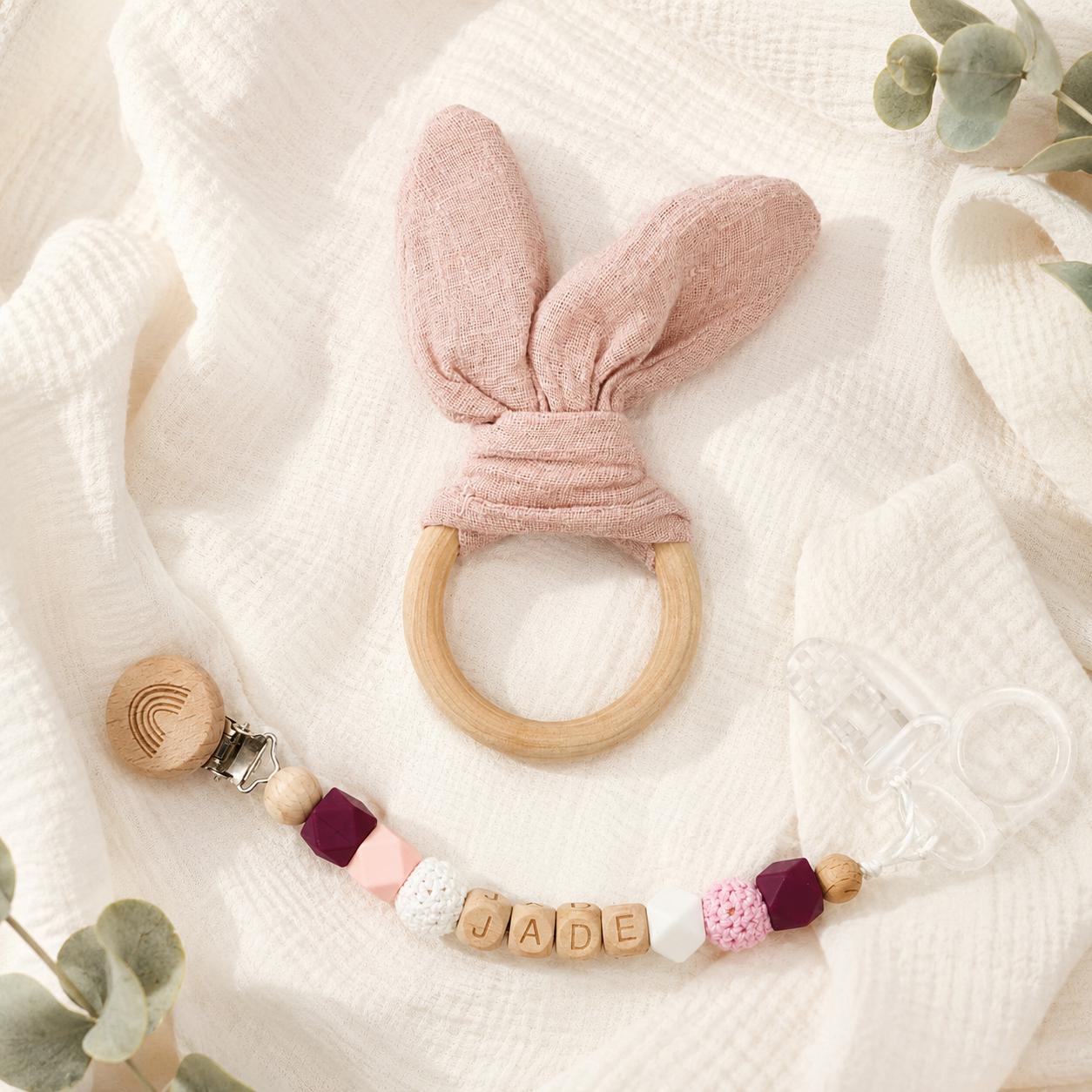 Attache sucette personnalisée lapin naturel – bois et silicone – vue 6