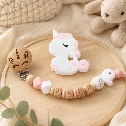 Attache sucette personnalisée licorne gravée – bois et silicone – vue 2