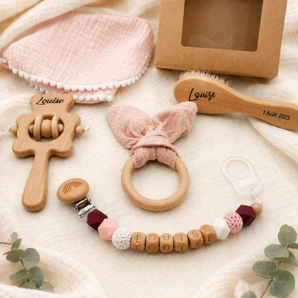 Coffret naissance lapin rose personnalisé – 5 pièces – photo principale