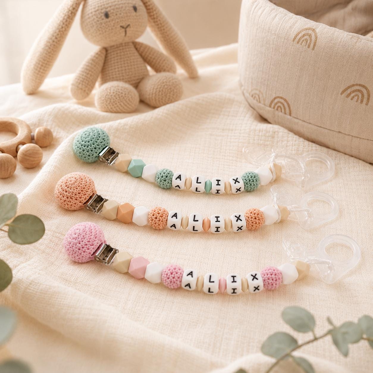 Attache sucette personnalisée crochet coloré – silicone – vue 2