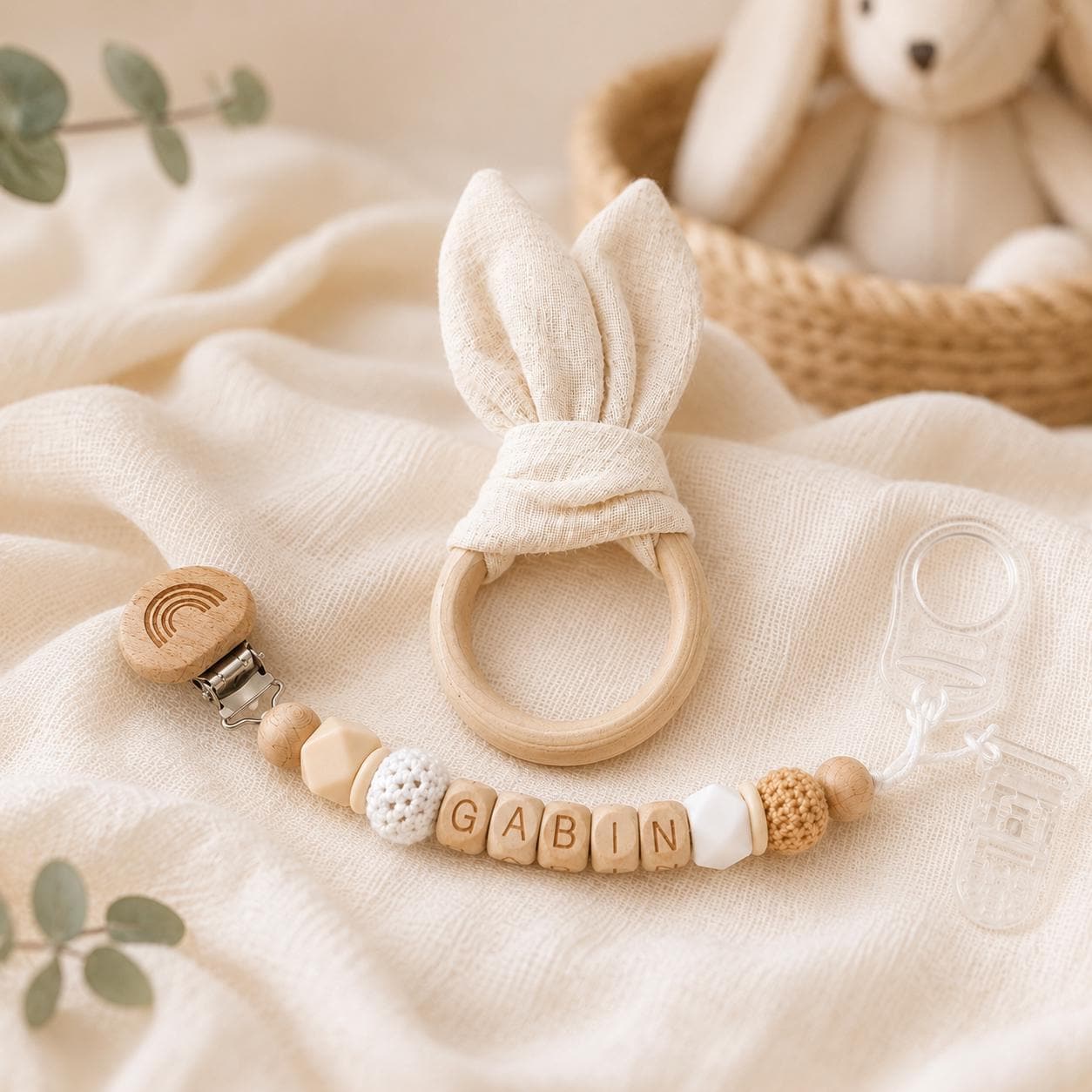 Attache sucette personnalisée lapin naturel – bois et silicone – vue 7