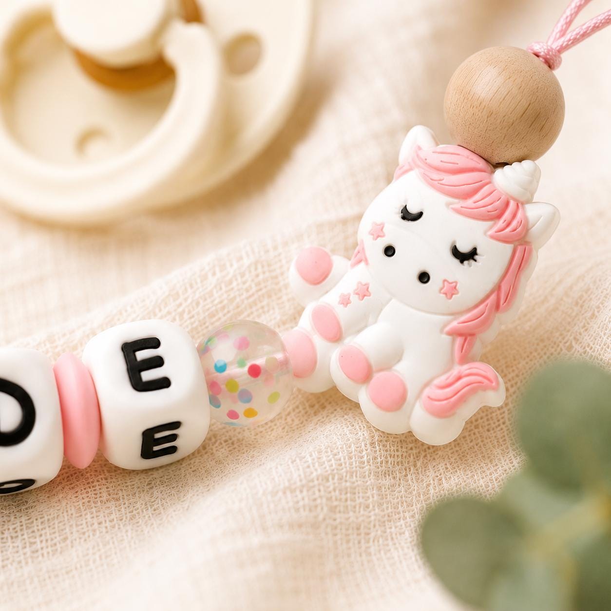 Attache sucette personnalisée licorne pastel – silicone – vue 4