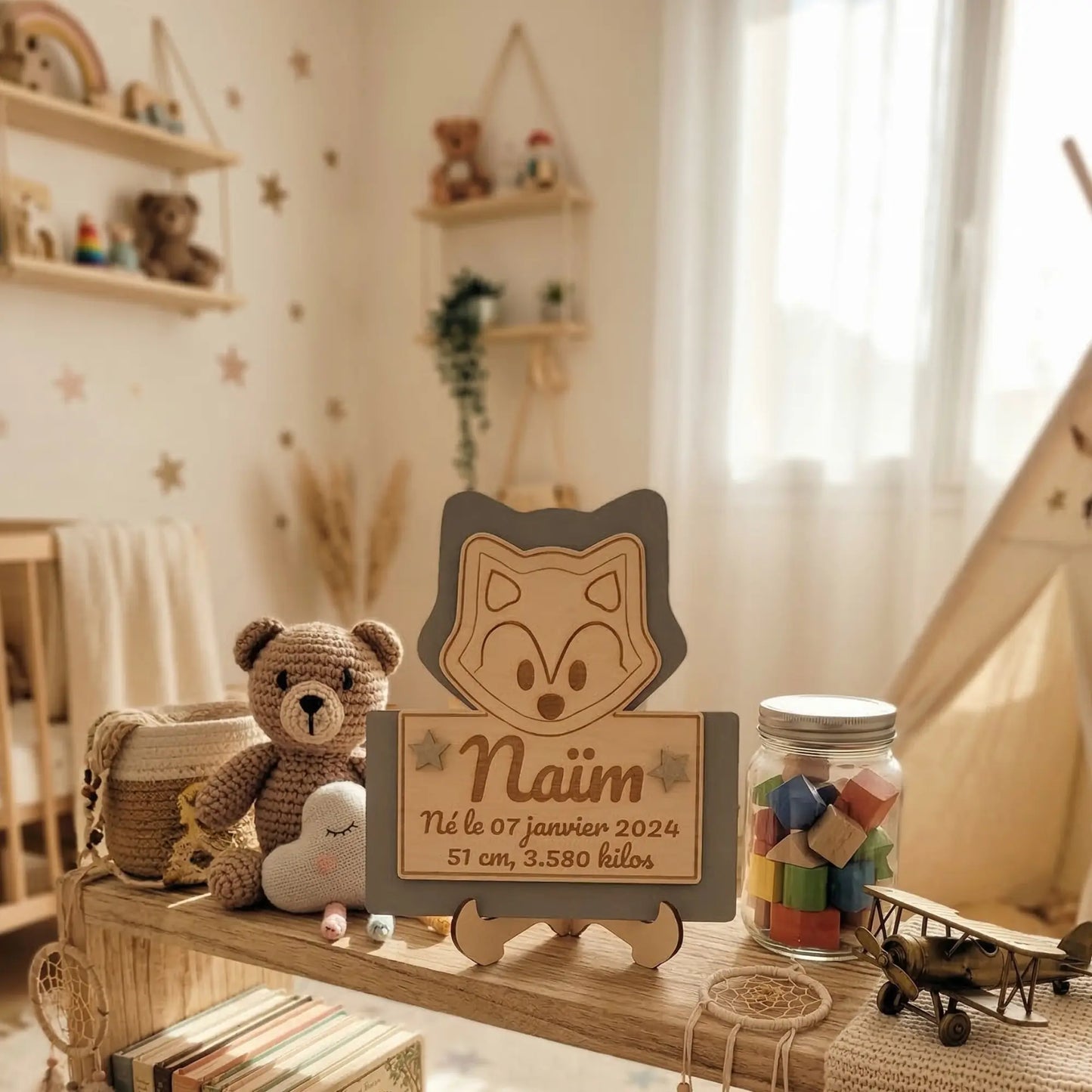Plaque de naissance loup personnalisée en bois – coloris or