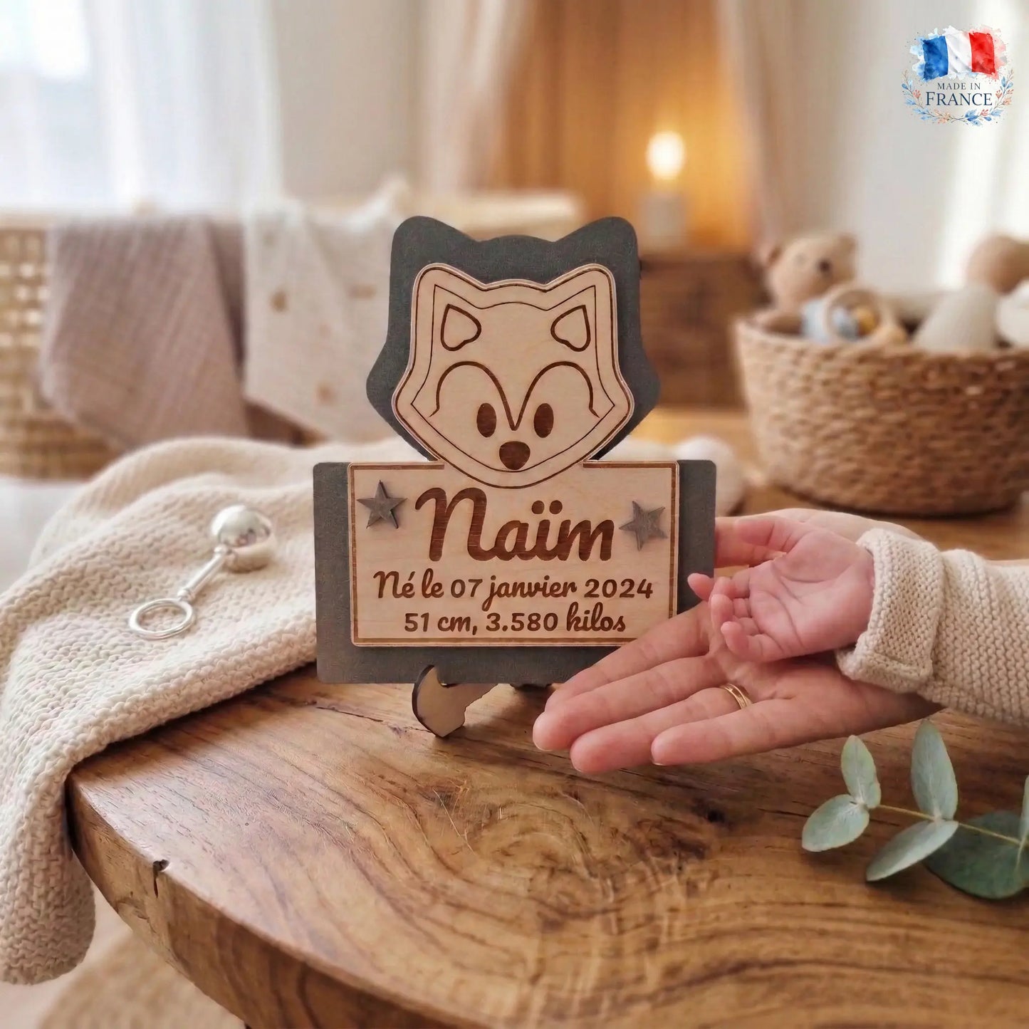 Plaque de naissance loup personnalisée en bois – coloris or