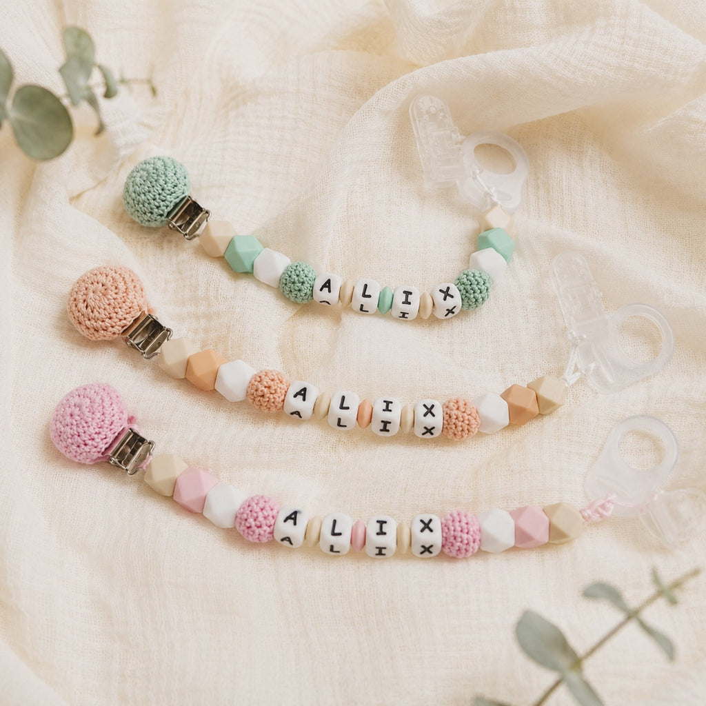 Attache sucette personnalisée crochet coloré – silicone