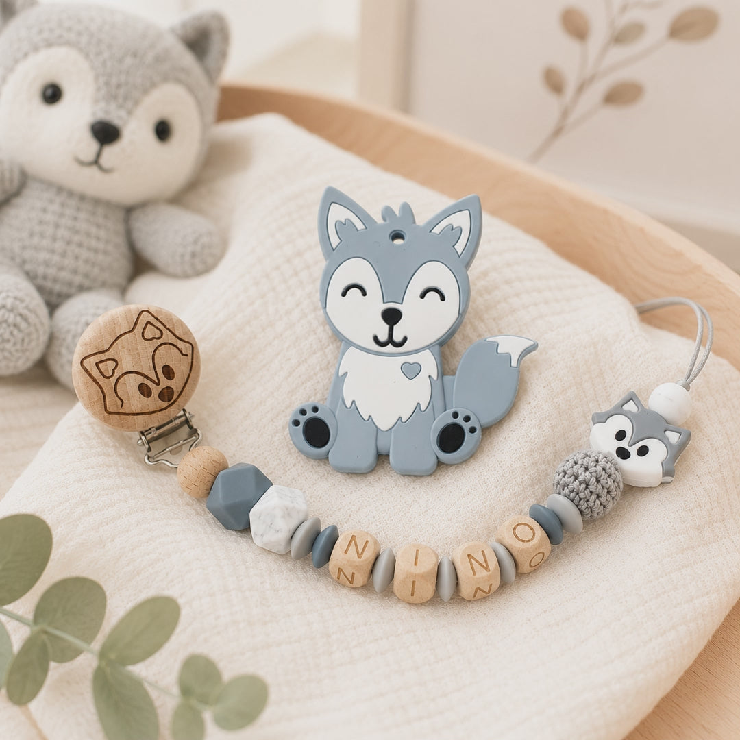 Attache sucette personnalisée loup gravé – bois et silicone
